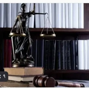 وکیل پایه یک دادگستری