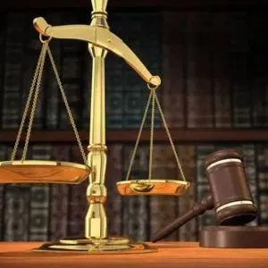 وکیل پایه یک دادگستری