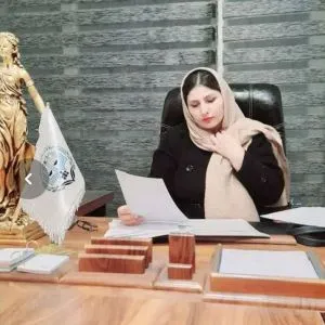 وکیل پایه یک دادگستری