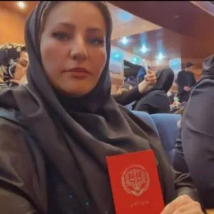 زری افشار