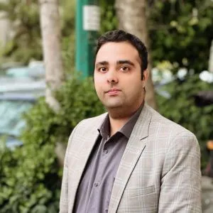 عادل اسفندیار