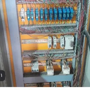 خدمات مهندسی برق آروم صنعت گستران