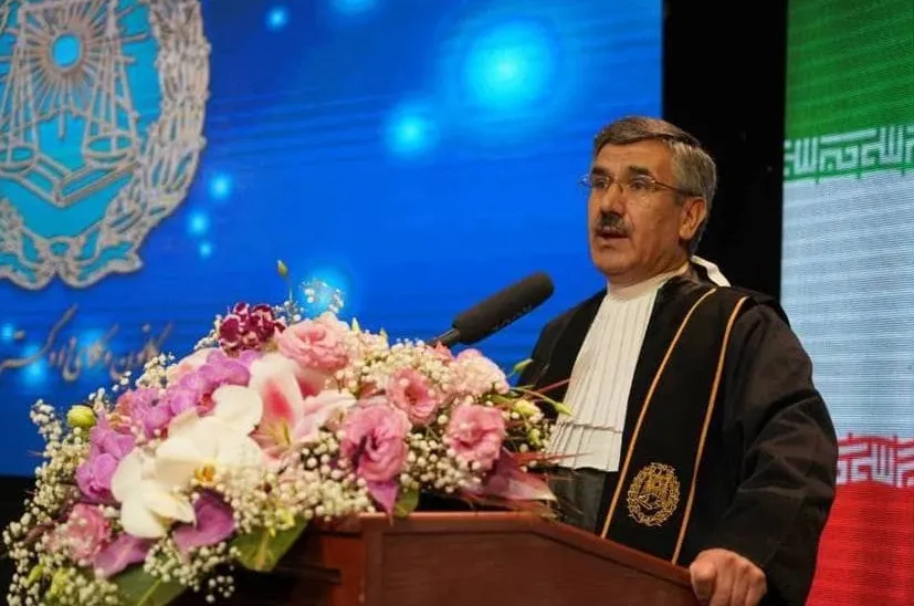 دکتر علی...