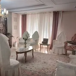 آپارتمان ۸۰...